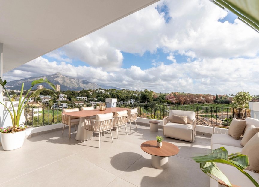 Resale - Apartment - Penthouse - Marbella - Nueva Andalucia