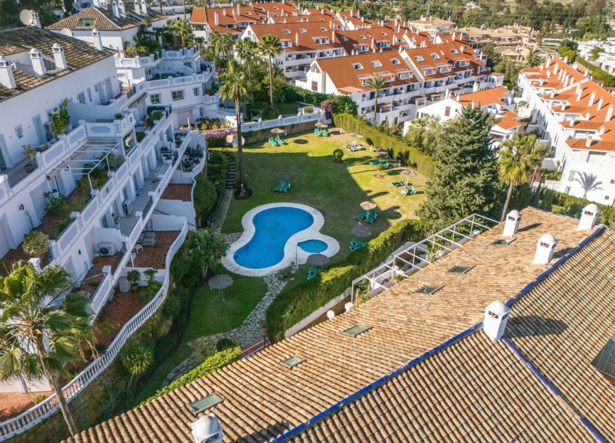 Resale - Apartment - Penthouse - Marbella - Nueva Andalucia