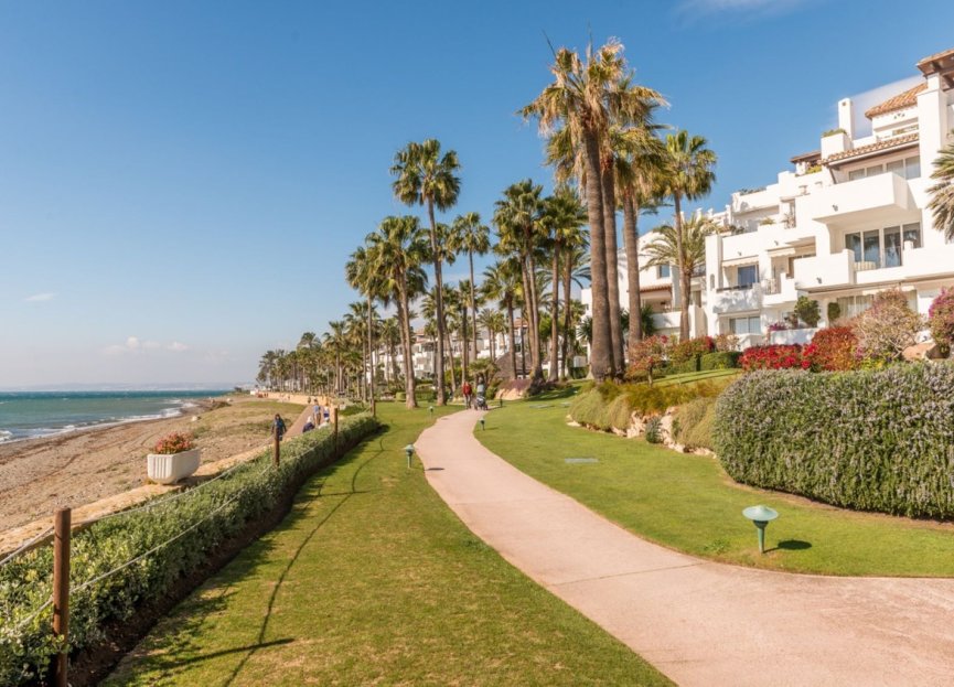 Resale - Apartment - Penthouse Duplex - Estepona - Estepona Centro