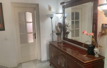 Resale - House - Detached Villa - Estepona - Selwo