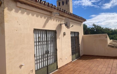 Resale - House - Detached Villa - Estepona - Selwo