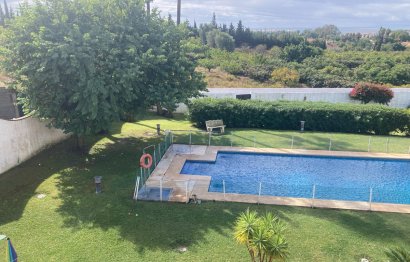 Resale - House - Detached Villa - Estepona - Selwo