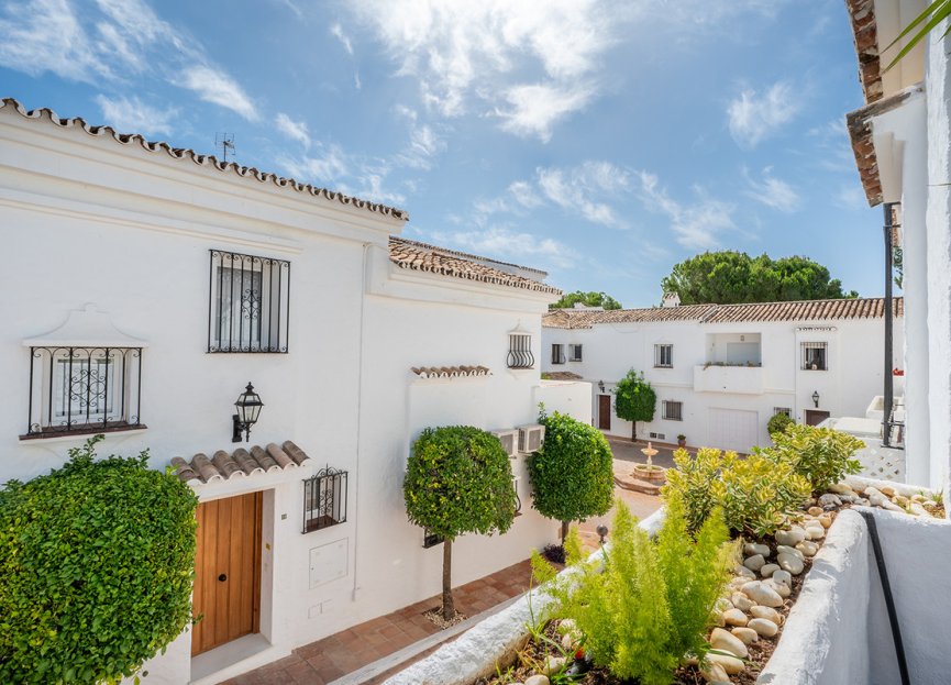 Resale - House - Townhouse - Marbella