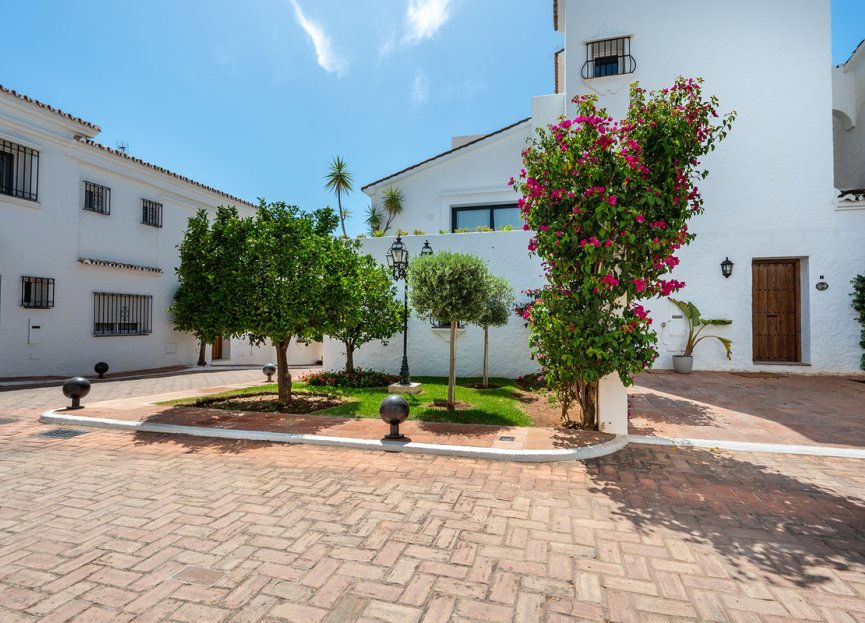 Resale - House - Townhouse - Marbella