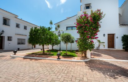 Resale - House - Townhouse - Marbella