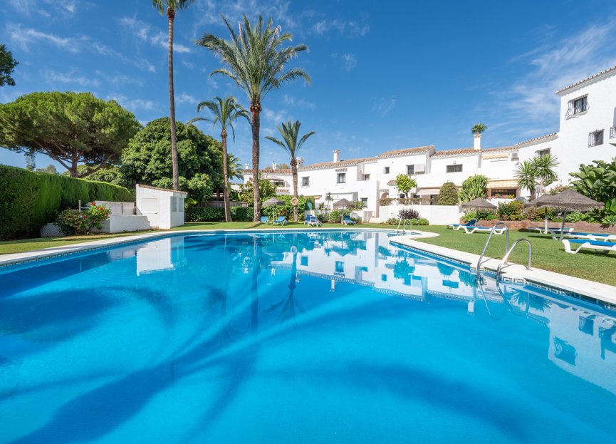 Resale - House - Townhouse - Marbella