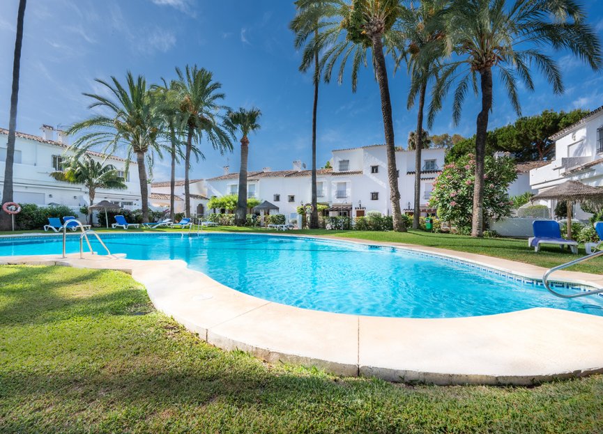 Resale - House - Townhouse - Marbella