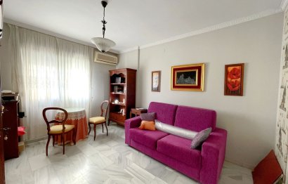 Resale - Apartment - Middle Floor Apartment - Estepona - Estepona Centro