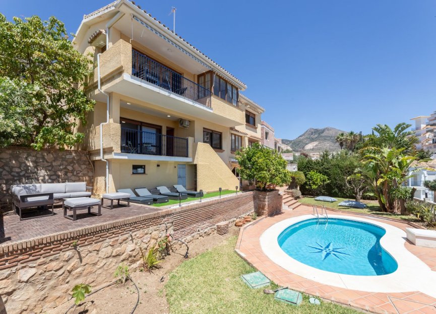 Resale - House - Detached Villa - Benalmádena - Benalmadena Costa