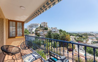 Resale - House - Detached Villa - Benalmádena - Benalmadena Costa