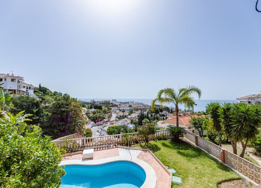 Resale - House - Detached Villa - Benalmádena - Benalmadena Costa