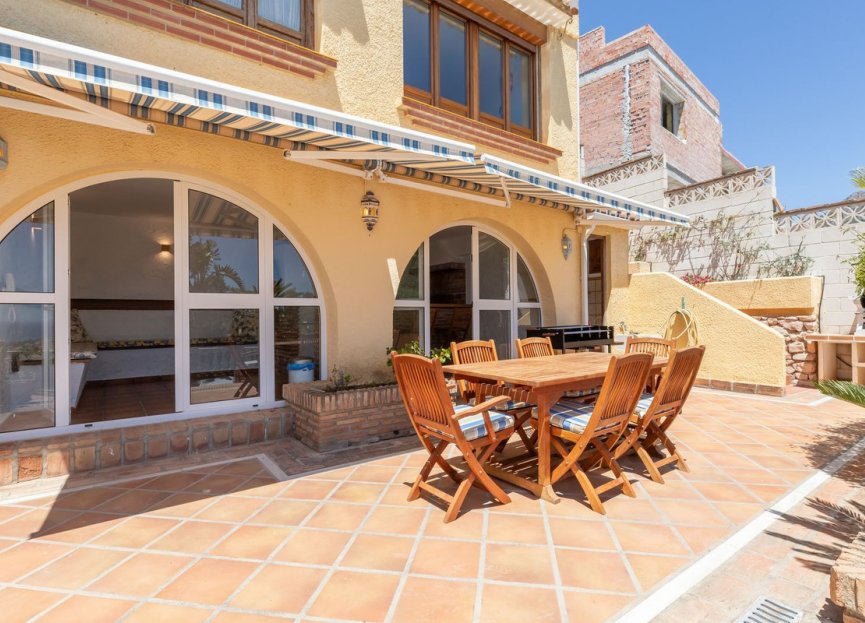 Resale - House - Detached Villa - Benalmádena - Benalmadena Costa