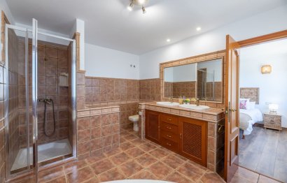 Resale - House - Detached Villa - Benalmádena - Benalmadena Costa