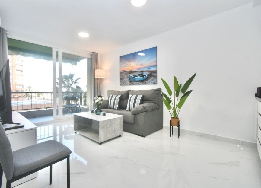 Resale - Apartment - Middle Floor Apartment - Fuengirola - Fuengirola Centro