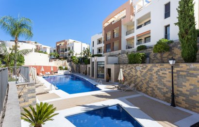 Resale - Apartment - Penthouse - Marbella - Altos de los Monteros