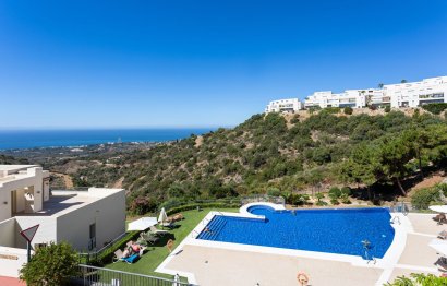 Resale - Apartment - Penthouse - Marbella - Altos de los Monteros