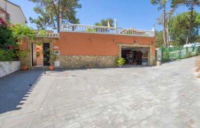 Resale - House - Detached Villa - Marbella - Marbesa