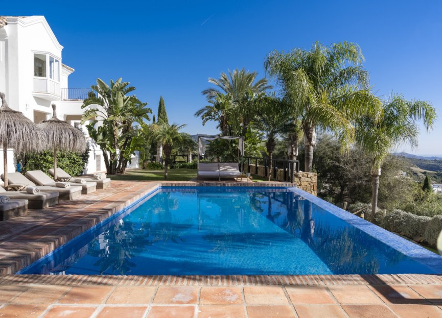 Resale - House - Detached Villa - Marbella - Altos de los Monteros