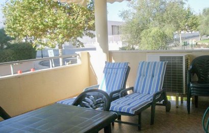 Resale - Apartment - Middle Floor Apartment - Marbella - Elviria