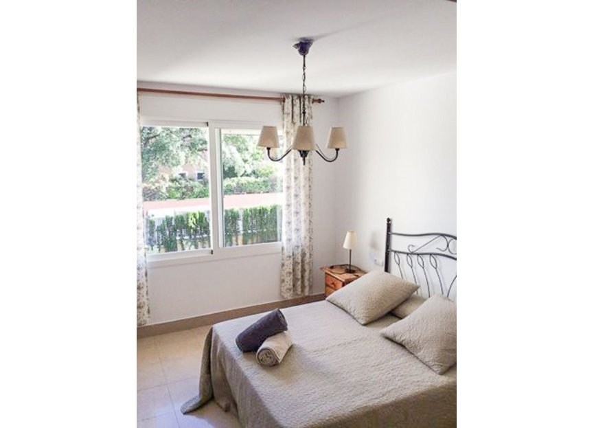 Resale - Apartment - Middle Floor Apartment - Marbella - Elviria