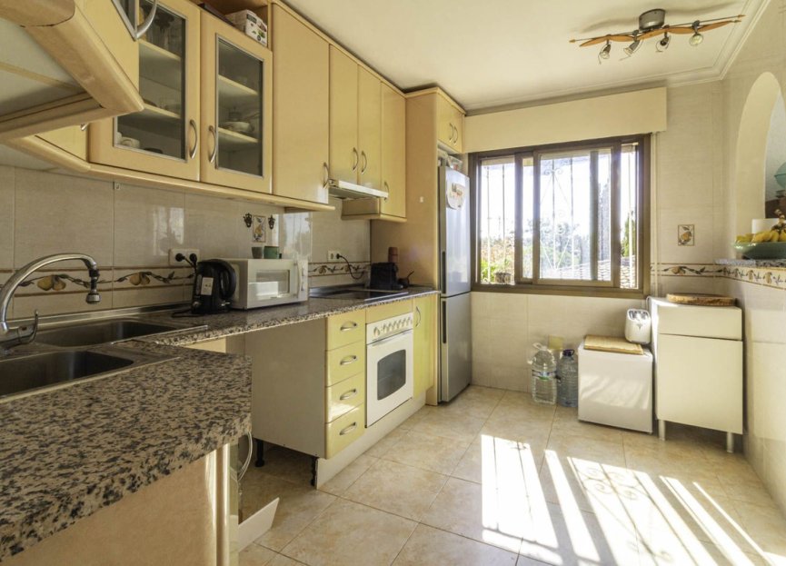 Resale - House - Detached Villa - Marbella - Elviria