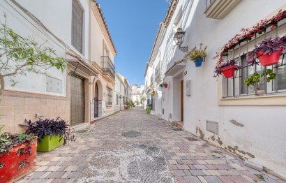 Resale - House - Townhouse - Estepona - Estepona Centro