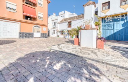 Resale - House - Townhouse - Estepona - Estepona Centro