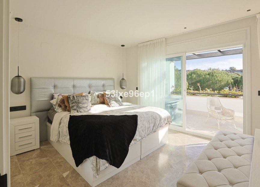 Reventa - House - Semi-Detached House - Marbella - Santa Clara