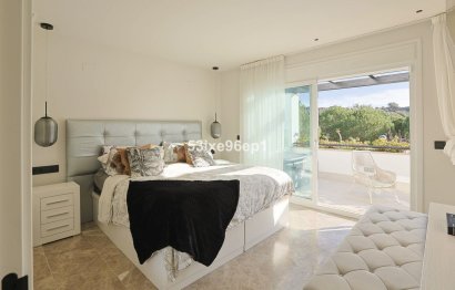 Reventa - House - Semi-Detached House - Marbella - Santa Clara