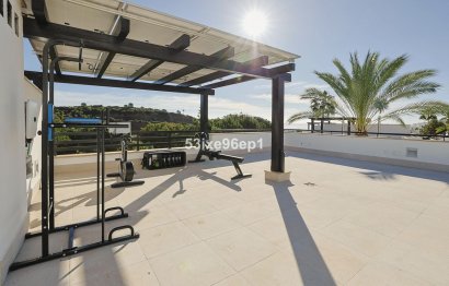 Reventa - House - Semi-Detached House - Marbella - Santa Clara