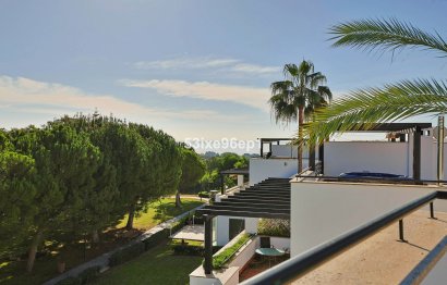 Reventa - House - Semi-Detached House - Marbella - Santa Clara