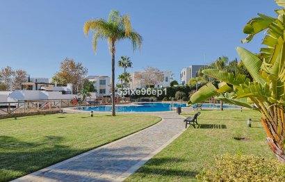 Reventa - House - Semi-Detached House - Marbella - Santa Clara