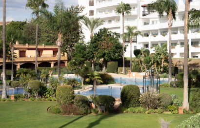 Resale - Apartment - Middle Floor Apartment - Estepona - Estepona Centro