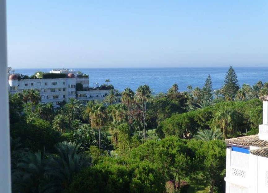 Resale - Apartment - Penthouse - Marbella - Puerto Banús