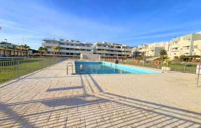 Resale - Apartment - Penthouse - Estepona - Estepona Centro