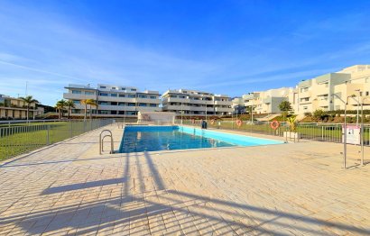 Resale - Apartment - Penthouse - Estepona - Estepona Centro