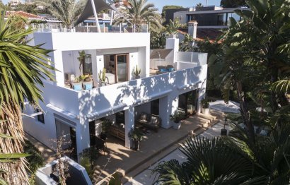 Resale - House - Detached Villa - Marbella - Marbesa