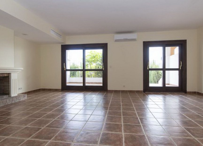 Resale - House - Townhouse - Estepona - Atalaya