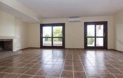 Resale - House - Townhouse - Estepona - Atalaya