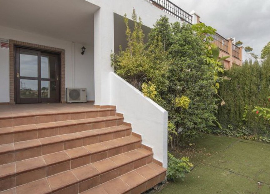 Resale - House - Townhouse - Estepona - Atalaya