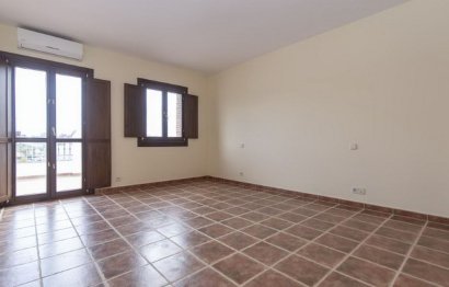 Resale - House - Townhouse - Estepona - Atalaya