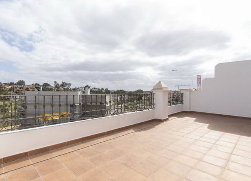 Resale - House - Townhouse - Estepona - Atalaya