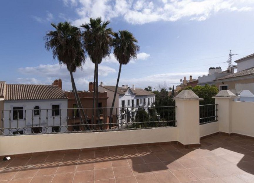 Resale - House - Townhouse - Estepona - Atalaya