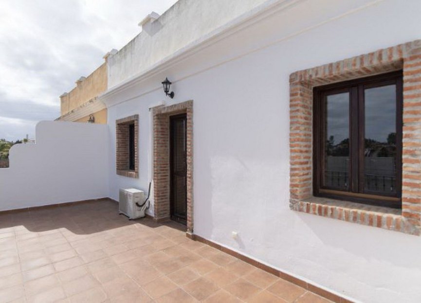 Resale - House - Townhouse - Estepona - Atalaya