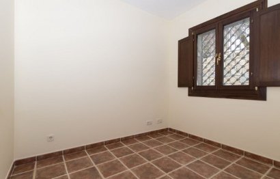 Resale - House - Townhouse - Estepona - Atalaya