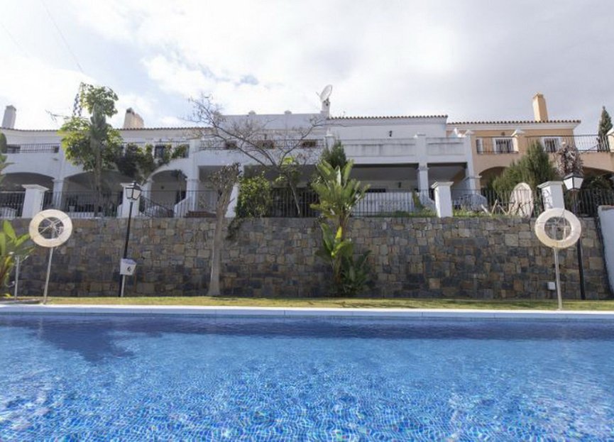 Resale - House - Townhouse - Estepona - Atalaya