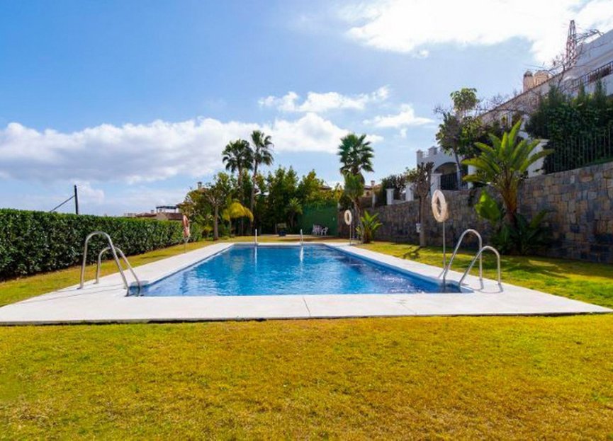 Resale - House - Townhouse - Estepona - Atalaya