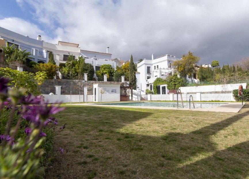 Resale - House - Townhouse - Estepona - Atalaya