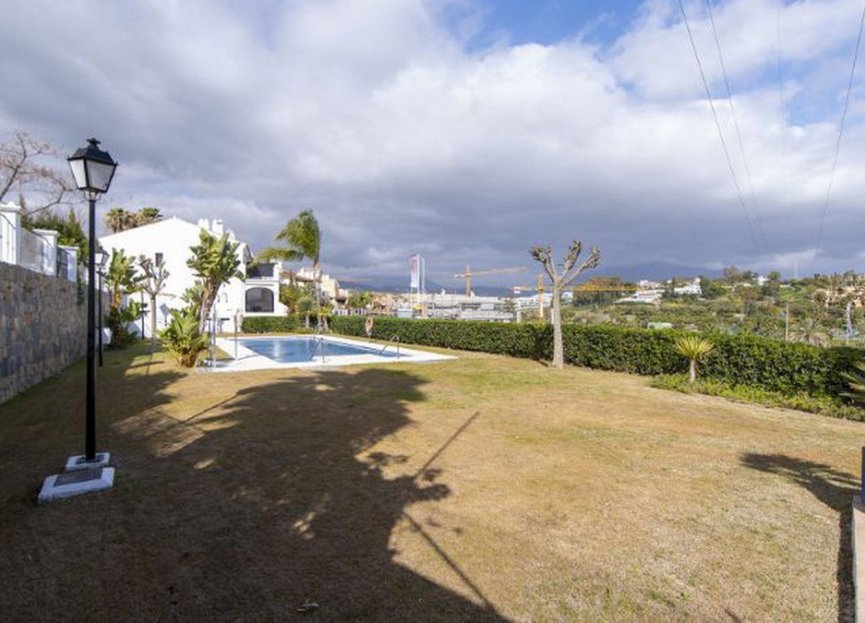 Resale - House - Townhouse - Estepona - Atalaya