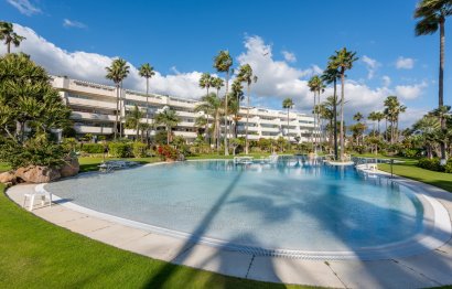 Resale - Apartment - Penthouse - Marbella - Puerto Banús